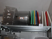 Tien snijplanken 53 x 32 cm in diverse kleuren. - afbeelding 1 van  2