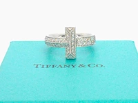 Tiffany & co - "tiffany t" t1 witgouden ring met diamanten - afbeelding 9 van  13