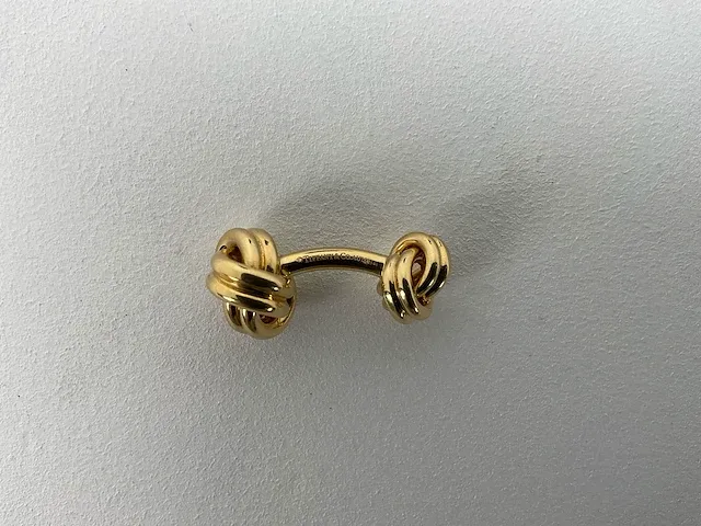 Tiffany & co, paar 18k gouden manchetknopen, knoop - afbeelding 3 van  3