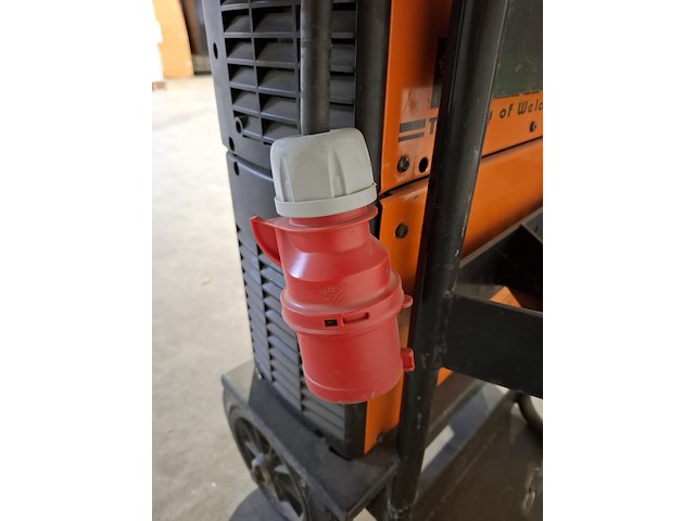 Tig unit mls 4000 400a 400v kemppi, mastertig mls 4000 / mastercool 10, bouwjaar 2013, gas- of vloeistofgekoeld met waterkoeling - afbeelding 10 van  11