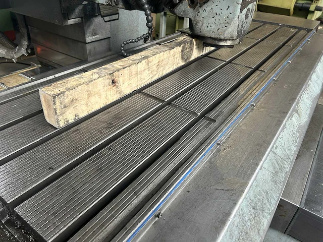 Tiger - bf-160 - cnc milling machines - 1992 - afbeelding 12 van  14