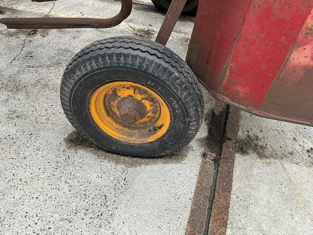 Tim - 1994 - krb s 212 - bietenrooier - afbeelding 33 van  44