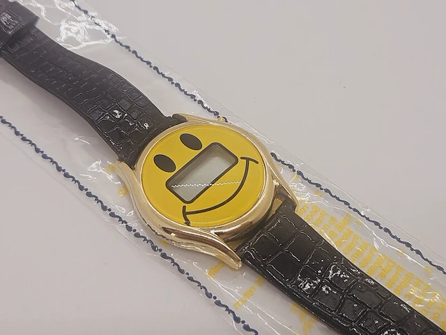 Timeco japan lcd horloge - afbeelding 1 van  4