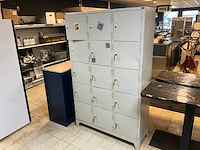 Timmer lockerkast - afbeelding 1 van  7