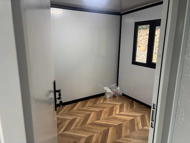 Tiny - house - afbeelding 15 van  15