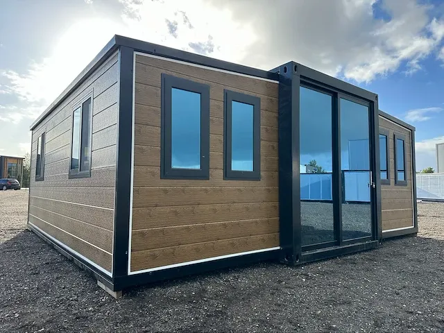 Tiny house / chalet complete deluxe wood design - afbeelding 1 van  64