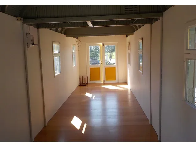 Tiny house - afbeelding 10 van  12