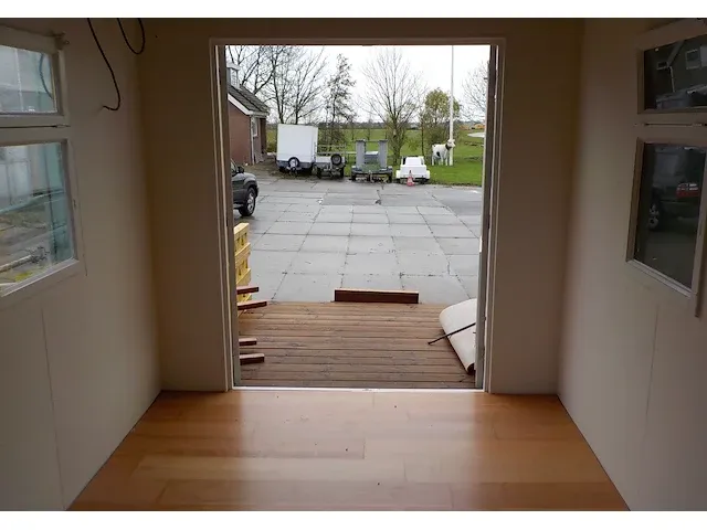 Tiny house - afbeelding 12 van  12