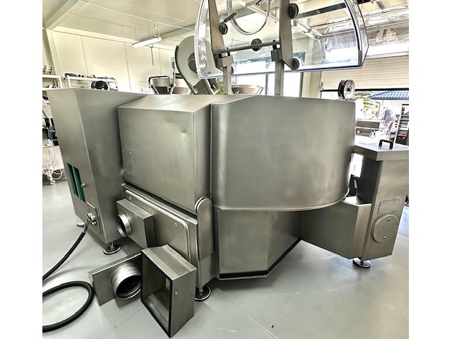 Tippertie alpina - afbeelding 17 van  21