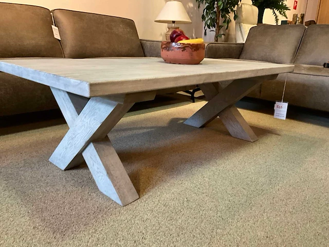 Tiranna eiken salontafel - afbeelding 1 van  7