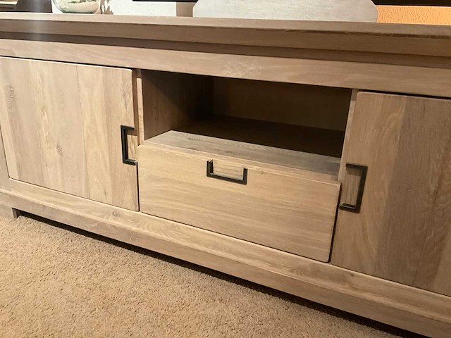 Tita eiken tv meubel - afbeelding 4 van  9