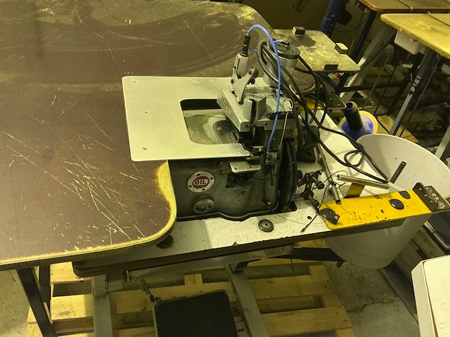 Titan dk 2500a industriële naaimachine - afbeelding 6 van  9