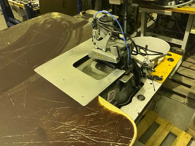 Titan dk 2500a naaimachine (4x) - afbeelding 8 van  14
