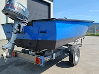 Toer boot met buitenboordmotor en trailer - afbeelding 4 van  36