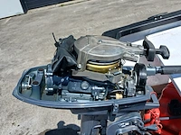 Toer boot met buitenboordmotor en trailer - afbeelding 16 van  36