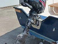 Toer boot met buitenboordmotor en trailer - afbeelding 15 van  47
