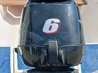Toer boot met buitenboordmotor en trailer - afbeelding 17 van  47