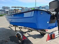Toer boot met buitenboordmotor en trailer - afbeelding 5 van  41