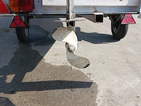 Toer boot met buitenboordmotor en trailer - afbeelding 15 van  41