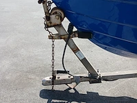 Toer boot met buitenboordmotor en trailer - afbeelding 27 van  41