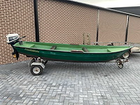 Toerboot met 4 takt buitenboordmotor en trailer - afbeelding 7 van  12