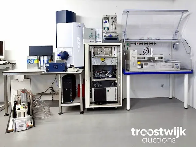 Tof-ms met liquid handler - afbeelding 2 van  10