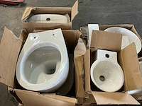 Toilet set met wasbak - afbeelding 1 van  9