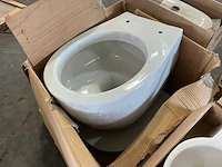 Toilet set met wasbak - afbeelding 2 van  9
