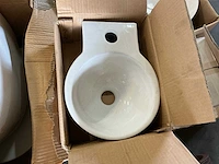 Toilet set met wasbak - afbeelding 8 van  9