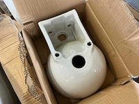 Toilet set met wasbak - afbeelding 9 van  9