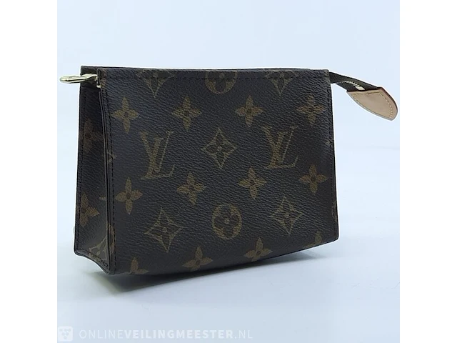 Toilet tas louis vuitton, poche toilette 15 - afbeelding 1 van  9