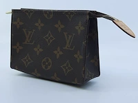 Toilet tas louis vuitton, poche toilette 15 - afbeelding 3 van  9