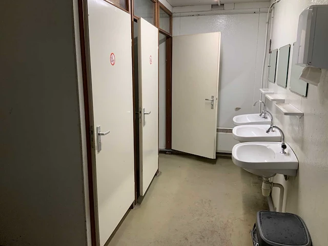 Toilet-unit - afbeelding 7 van  13