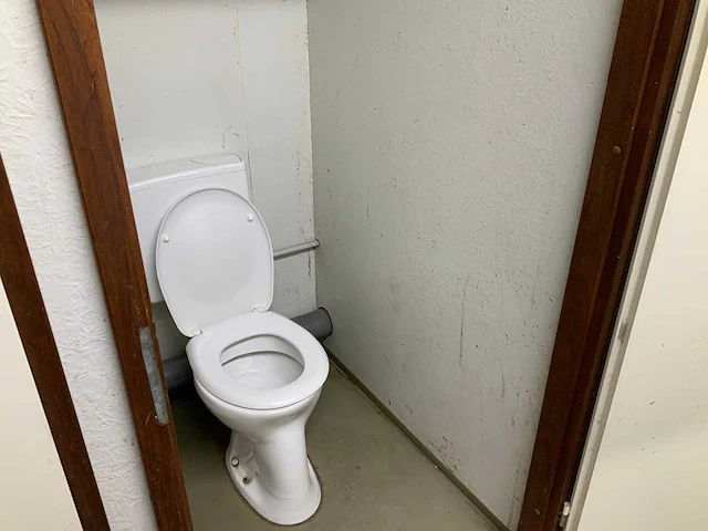 Toilet-unit - afbeelding 10 van  13