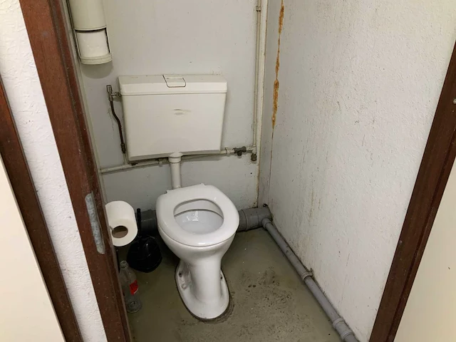 Toilet-unit - afbeelding 12 van  13