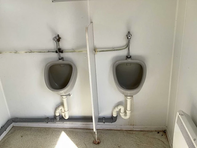 Toilet wagen - afbeelding 4 van  14