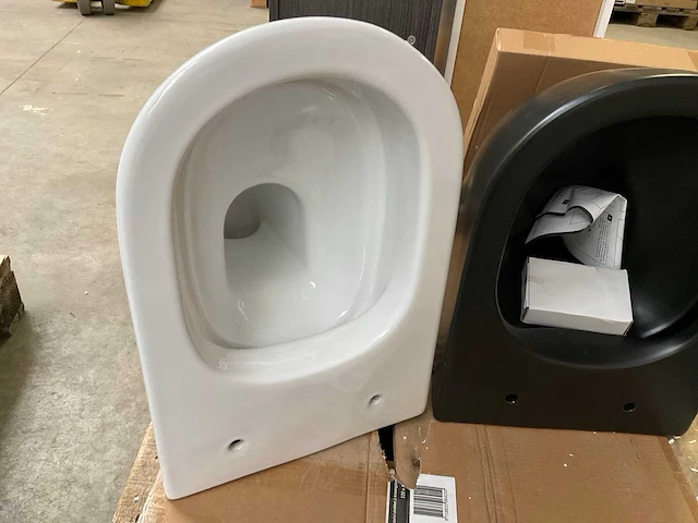 Toilet - afbeelding 3 van  4
