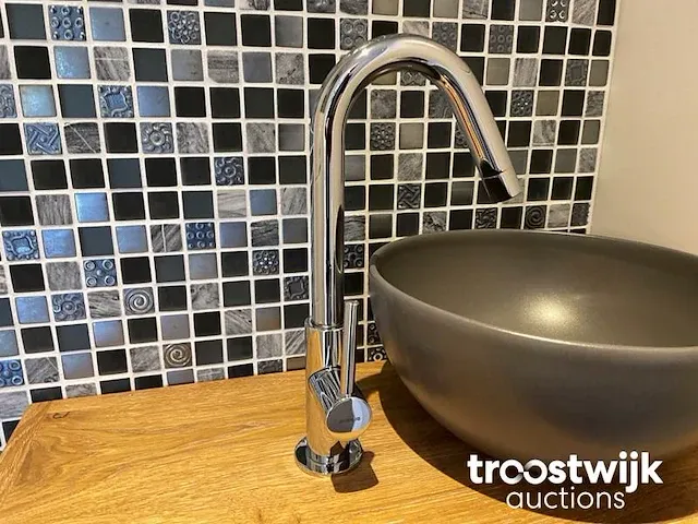 Toilet - afbeelding 3 van  14