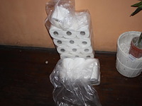 Toiletpapier ruim 40 rollen. - afbeelding 1 van  2