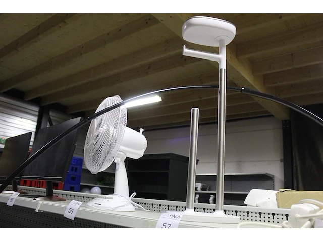 Toiletrolhouder met opbergvakje. margeproduct - afbeelding 1 van  2