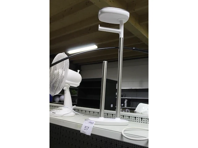 Toiletrolhouder met opbergvakje. margeproduct - afbeelding 2 van  2