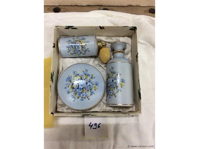 Toiletset vintage in doos - afbeelding 1 van  3