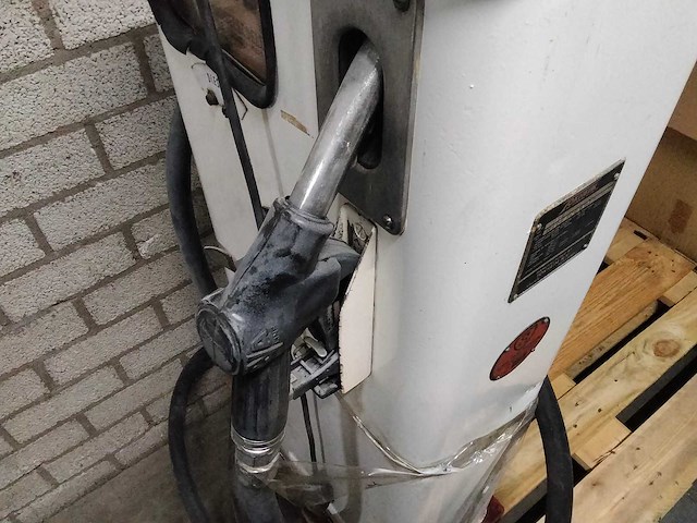 Tokheim - 1950 - authentieke dieselpomp - afbeelding 6 van  8