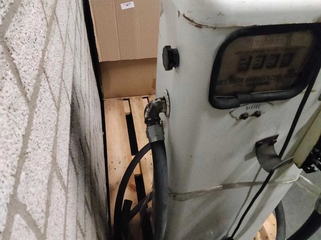 Tokheim - 1950 - authentieke dieselpomp - afbeelding 7 van  8