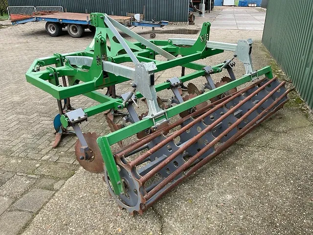 Tolmet delta vleugelschaarcultivator - afbeelding 8 van  12