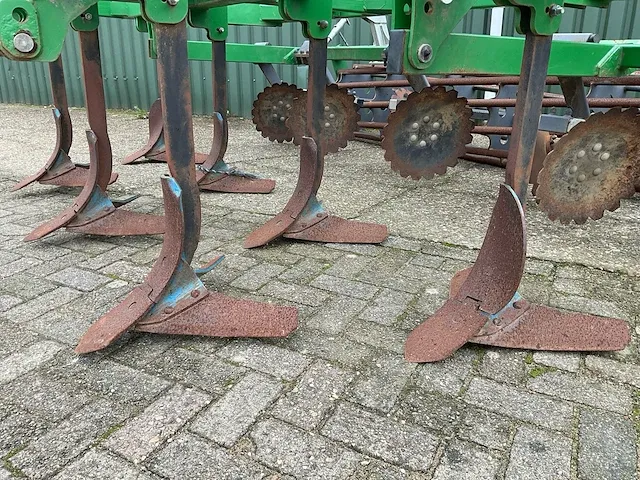 Tolmet delta vleugelschaarcultivator - afbeelding 9 van  12
