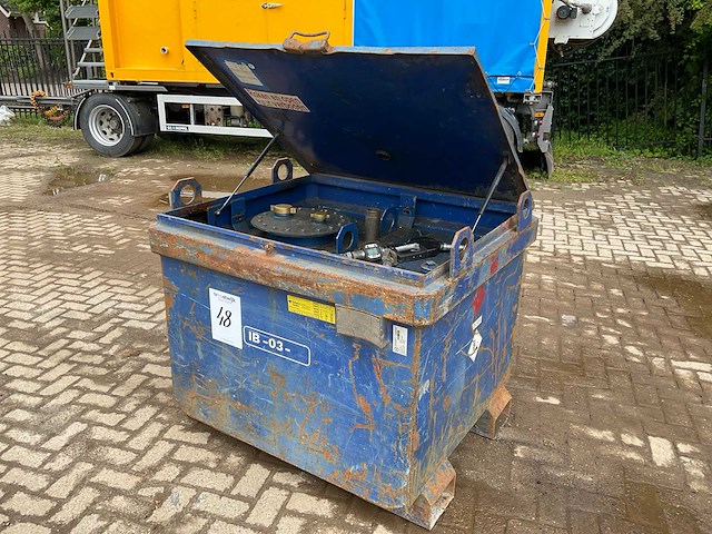 Tolsma diesel opslagtank - afbeelding 1 van  6