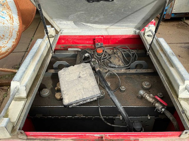 Tolsma diesel opslagtank - afbeelding 5 van  6