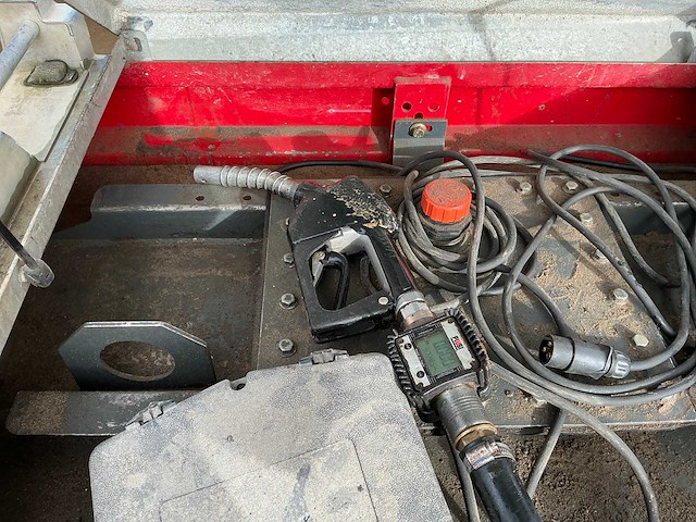Tolsma diesel opslagtank - afbeelding 6 van  6