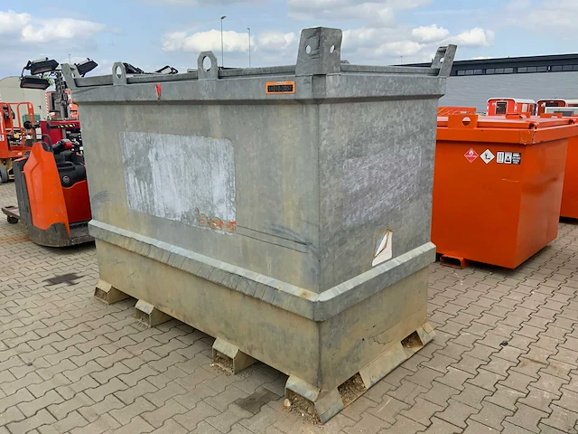 Tolsma ibc 3m3 brandstof opslagtank - afbeelding 3 van  6